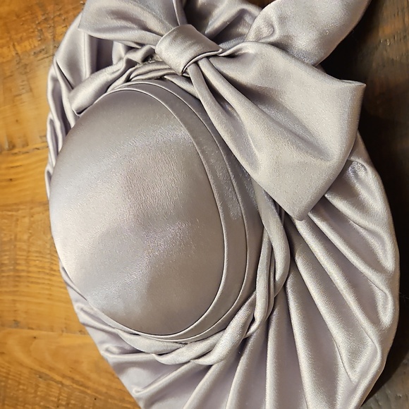 Vintage Mr. Hi\'sClassic Elegant Satin Bow Hat in Lavender